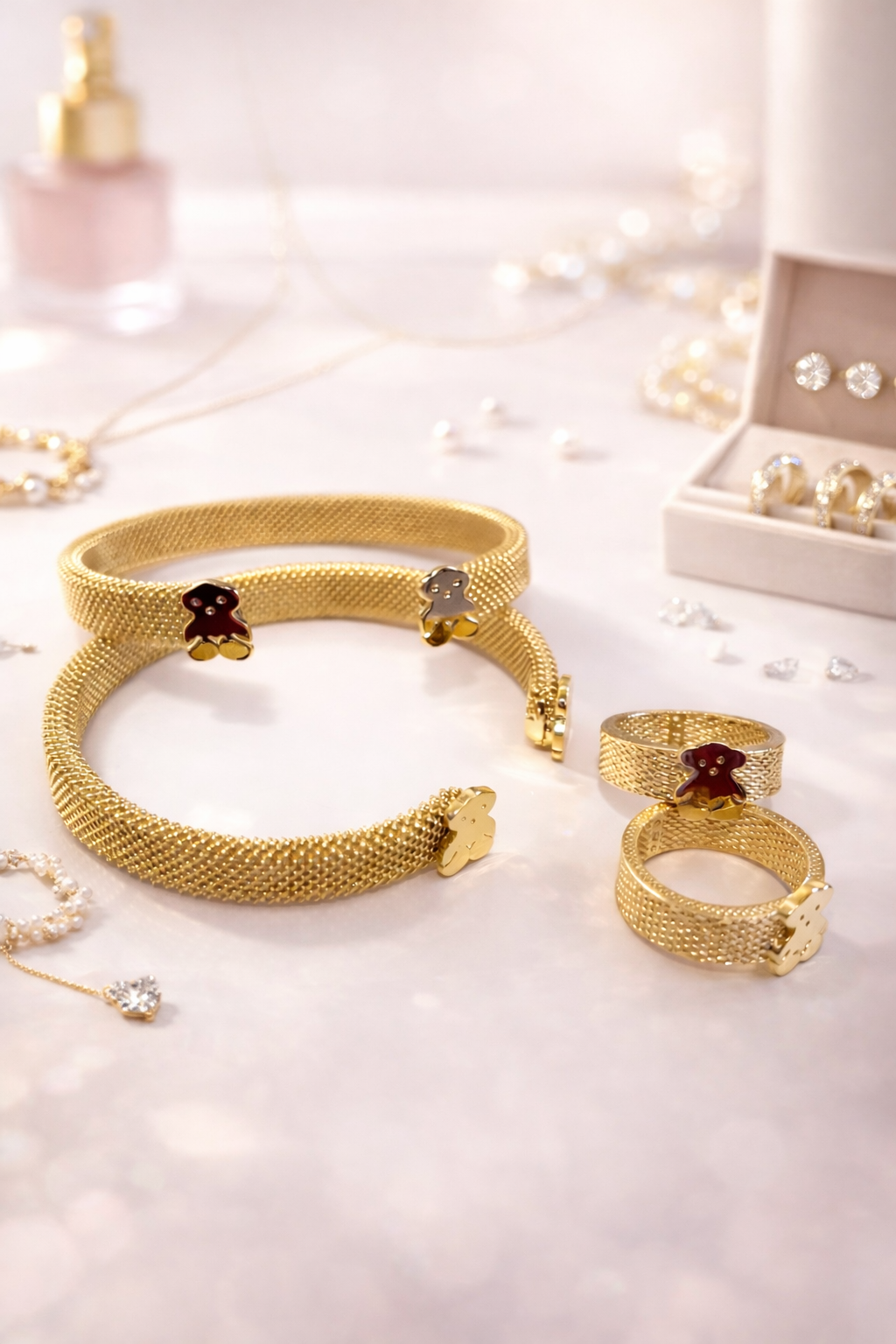 CLASSIC BEAR OPEN MESH BANGLE