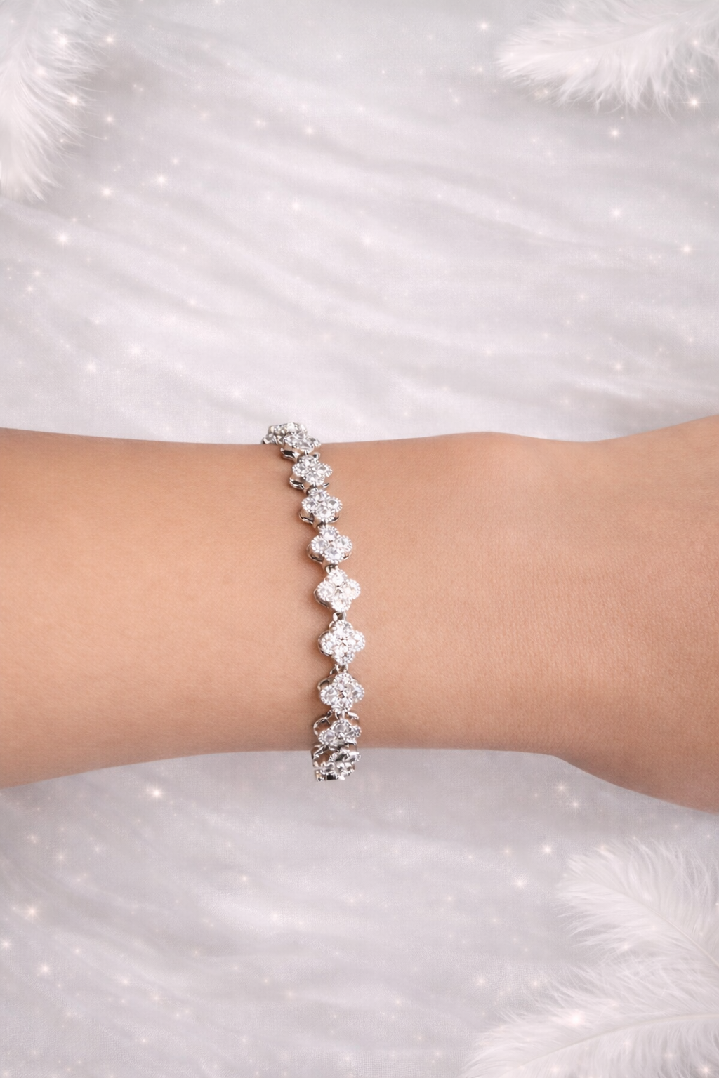 AURORA CRYSTAL SET GOLD SILVER